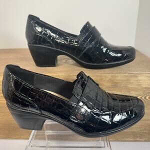 Clarks May Marigold Heeled Loafer SZ 7.5 Croc Leather Ultimate Comfort Academia